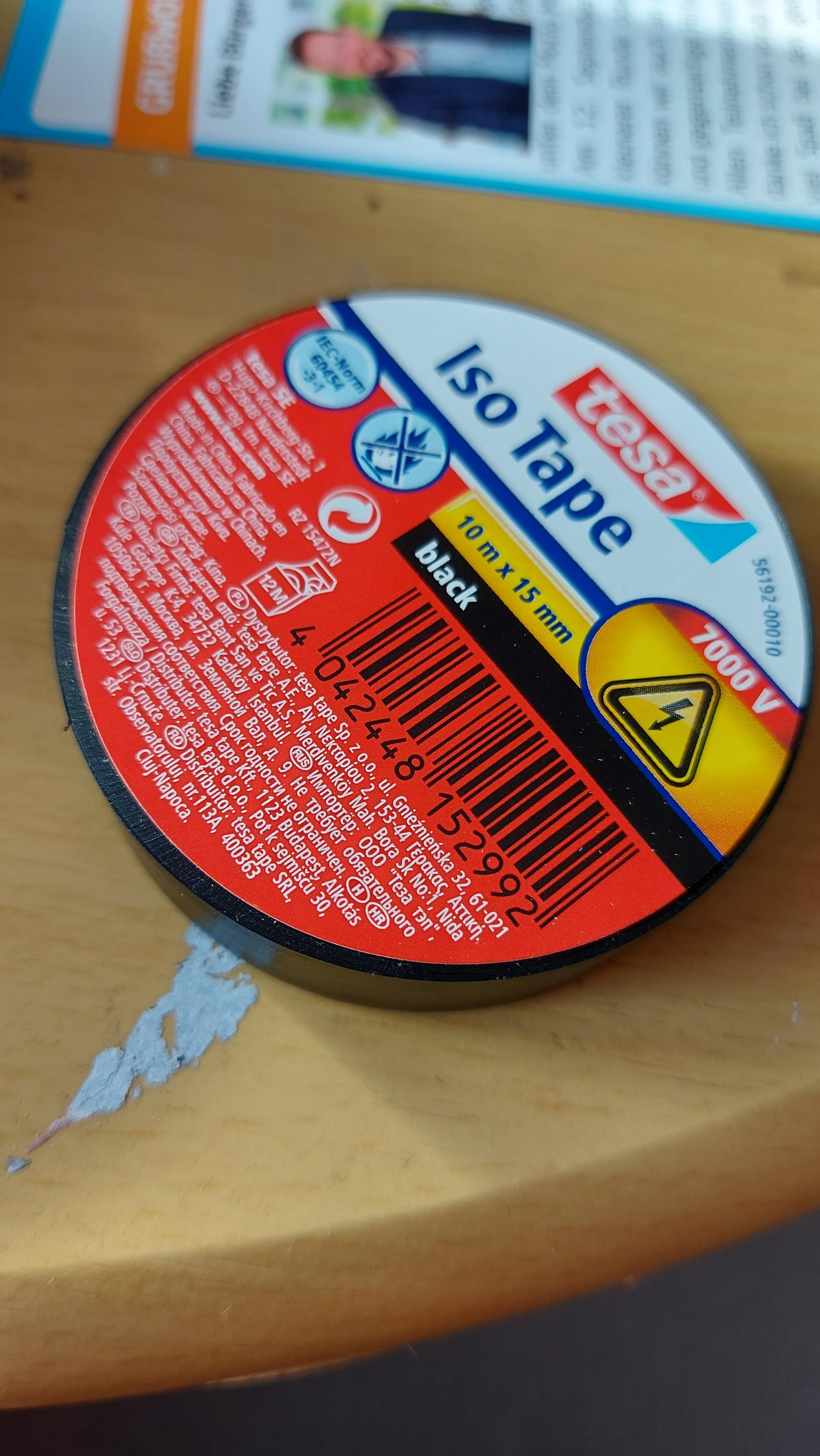 Ganz okay, klebt stark