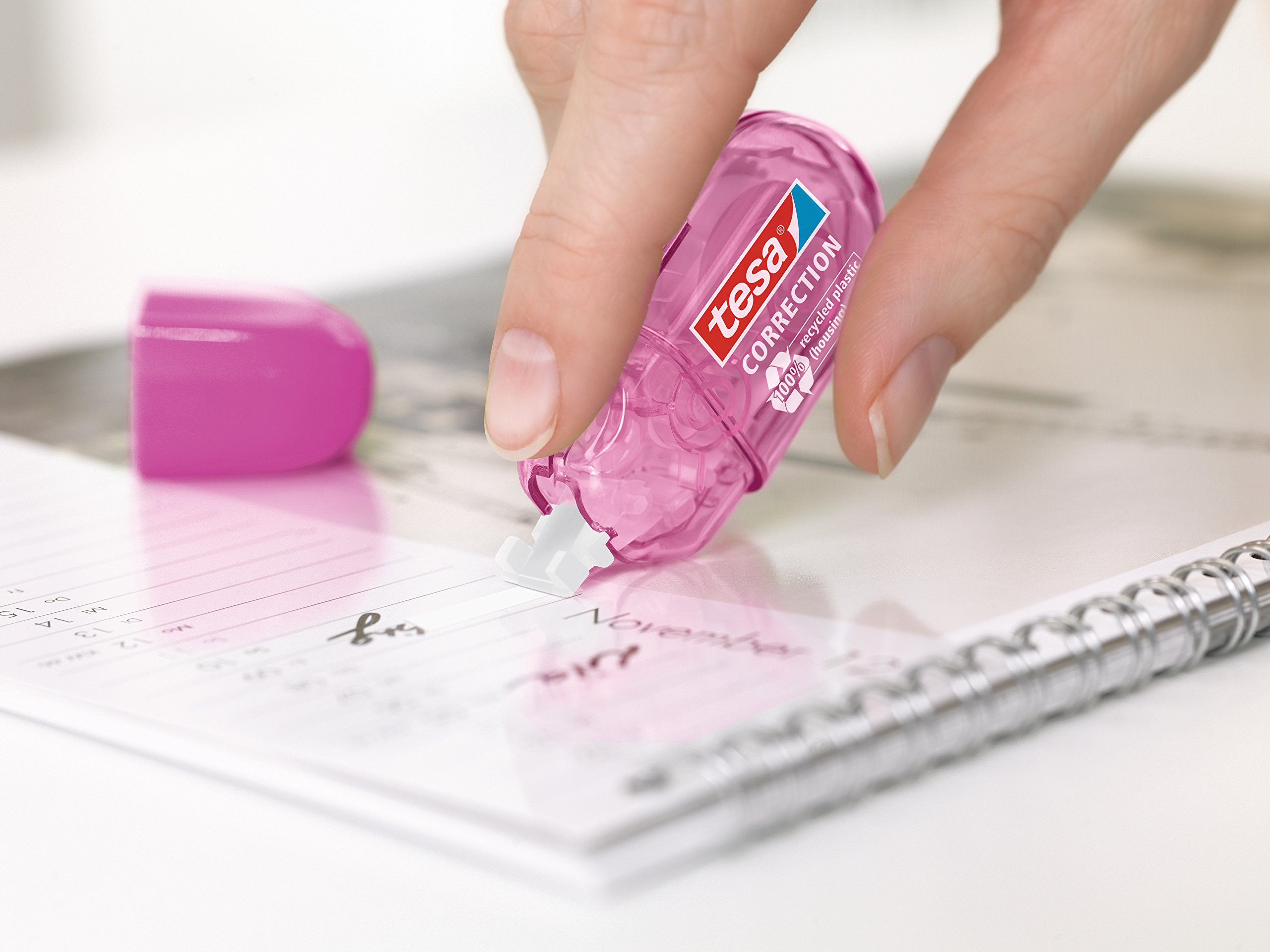 tesa-correction-roller-mini-korrekturroller-2-x-6-m-x-5-mm-pink-blau image 5